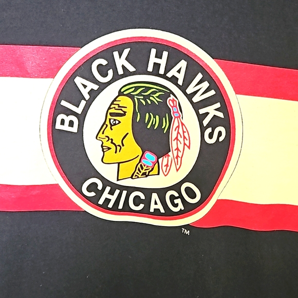 CHICAGO Blackhawks T Shirt - Picture 2 of 3